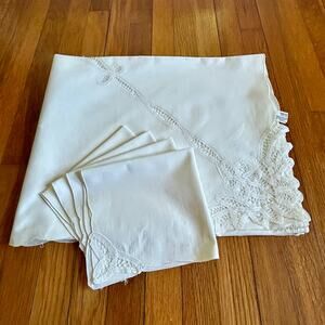 Vintage White 100% Cotton Battenberg Lace Tablecloth with 4 Matching Napkins